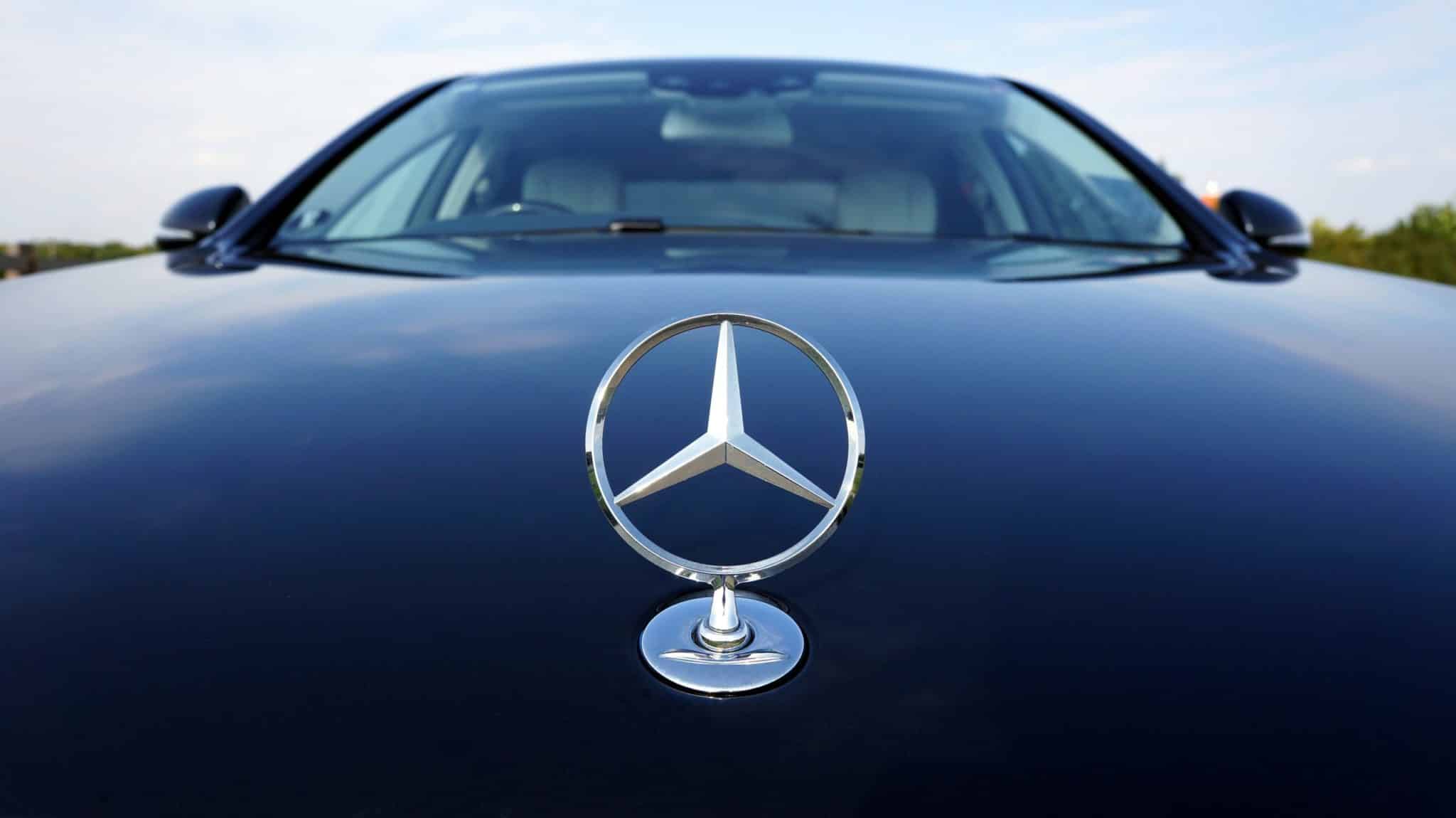 Importance of Choosing the Right Benz Spare Parts Service Provider in Dubai