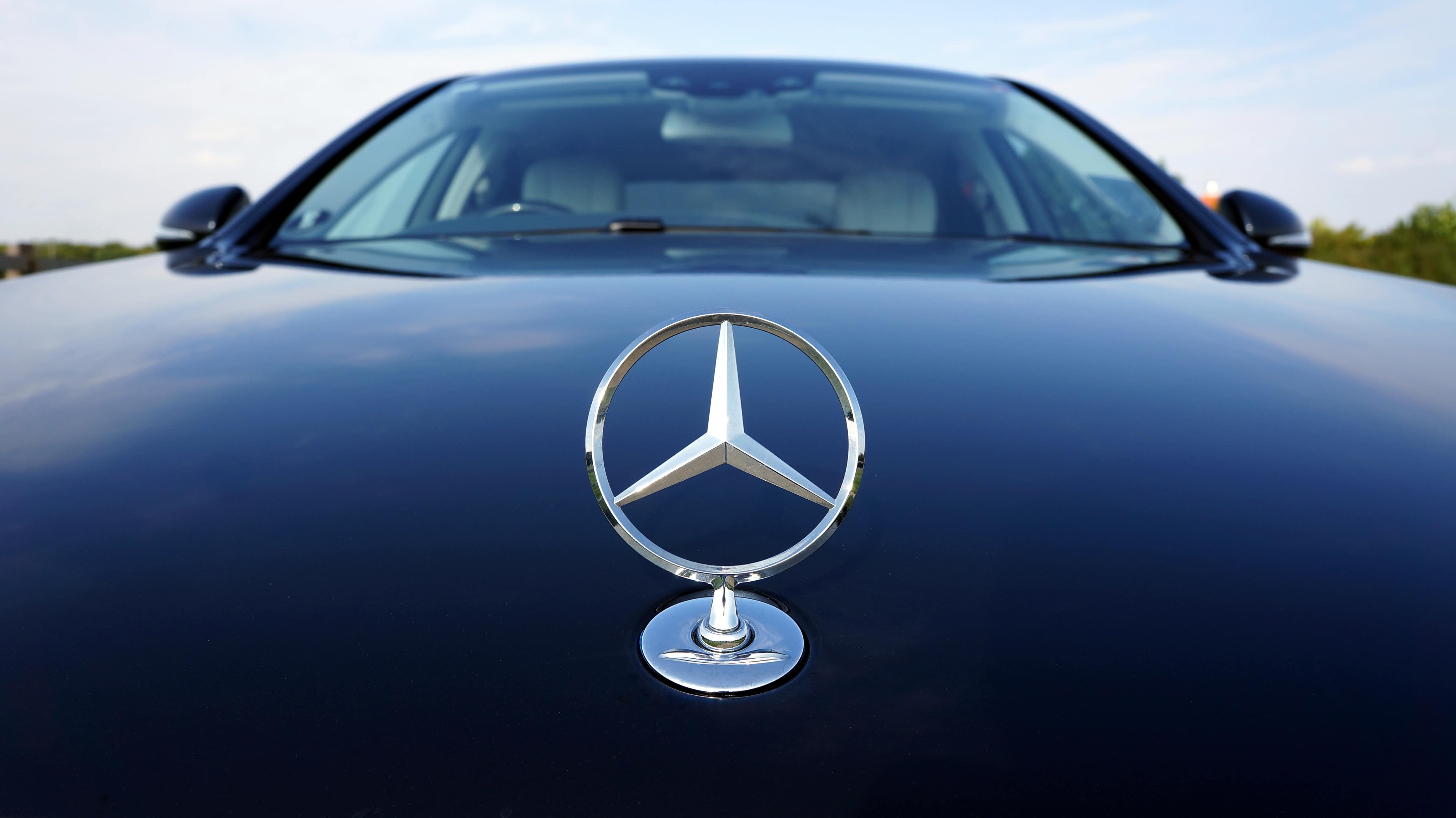 Importance of Choosing the Right Benz Spare Parts Service Provider in Dubai